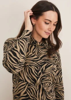 Nerissa Animal Print Snuggle