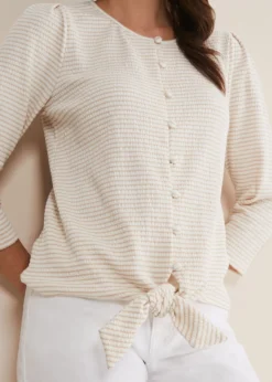 Krissie Textured Tie Front Top -Bekleidung Verkaufsgeschäft 303421543 05 krissie textured tie front top