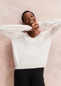 Ophelia Wool Cashmere V Neck Jumper