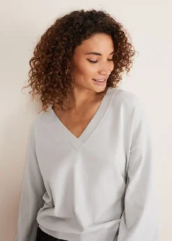 Kylie V Neck Balloon Sleeve Knit 9 Kylie V Neck Balloon Sleeve Knit -Bekleidung Verkaufsgeschäft 403764479 04 kylie v neck balloon sleeve knit