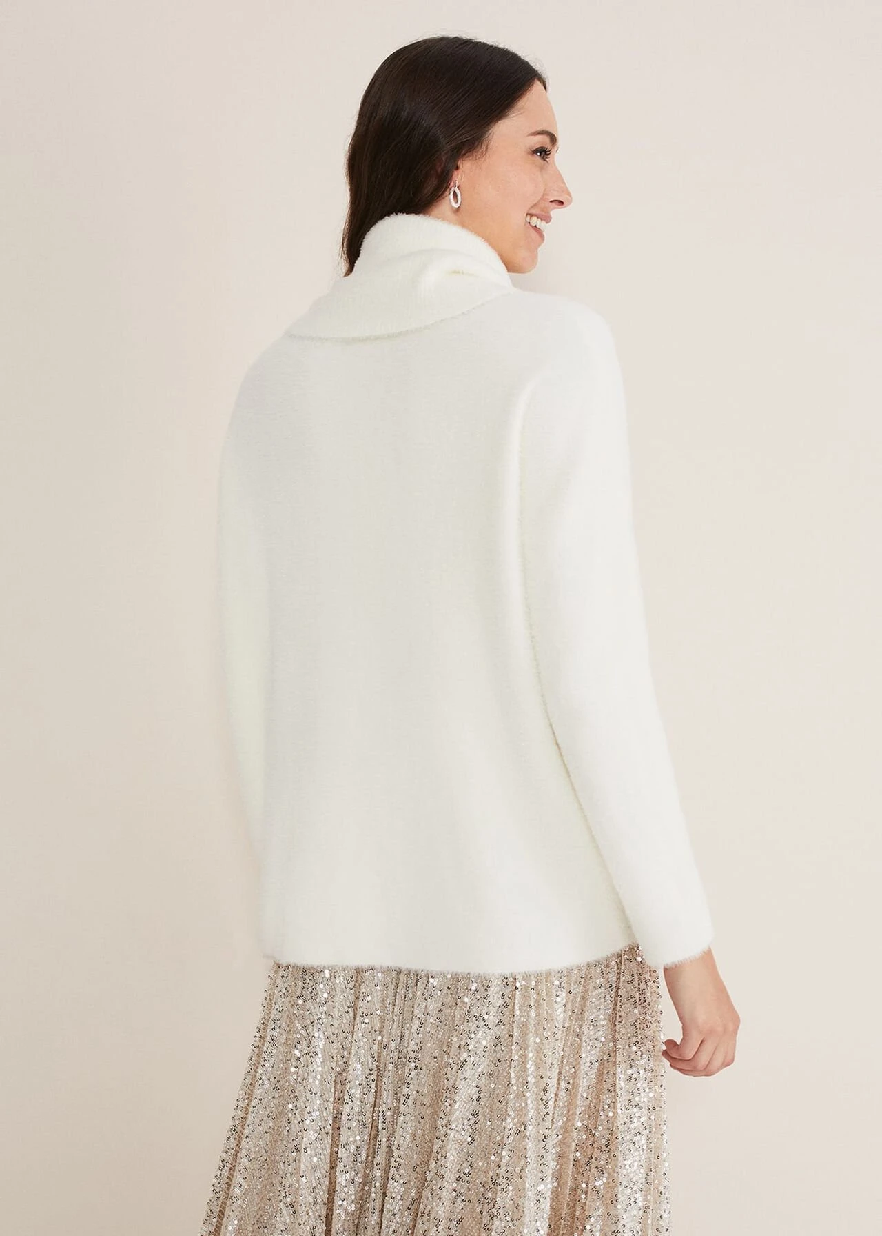 Natalia Fluffy Roll Neck Knit 2 Natalia Fluffy Roll Neck Knit – Bild 2