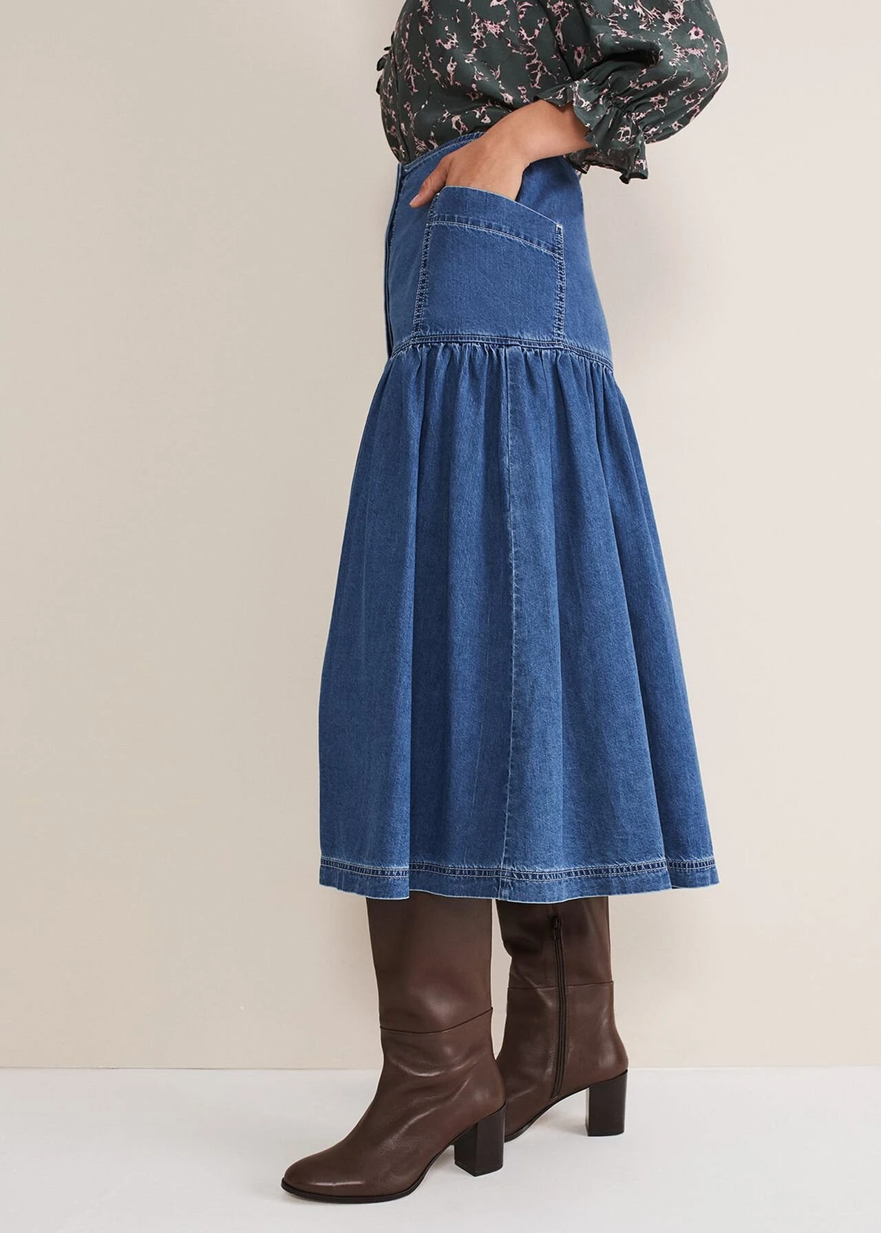 Elodie Tiered Denim Skirt 5 Elodie Tiered Denim Skirt – Bild 5