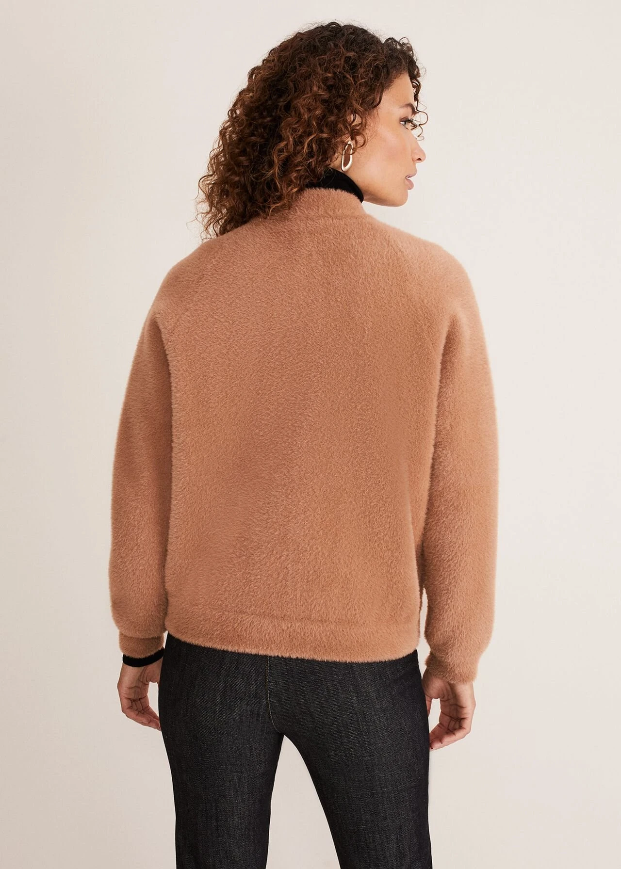 Dera Fluffy Bomber Jacket 2 Dera Fluffy Bomber Jacket – Bild 2