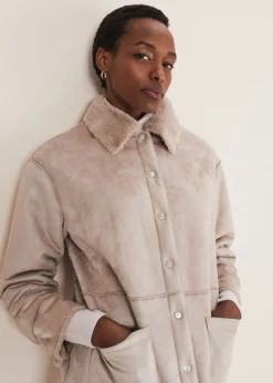 Heidi Reversible Shacket -Bekleidung Verkaufsgeschäft 950759210 04 heidi reversible shacket