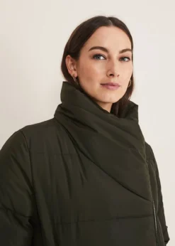 Rae Asymetric Puffer -Bekleidung Verkaufsgeschäft 950762693 04 rae asymetric puffer